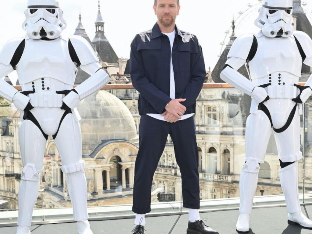 Pourquoi l’oncle d’Ewan McGregor lui a dit de ne pas jouer à Obi-Wan Kenobi Pourquoi l’oncle d’Ewan McGregor lui a dit de ne pas jouer à Obi-Wan Kenobi