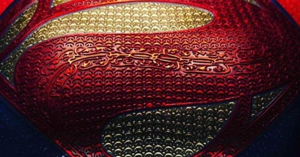 The Flash donne un nouveau regard sur le costume de Supergirl de Sasha Calle The Flash donne un nouveau regard sur le costume de Supergirl de Sasha Calle