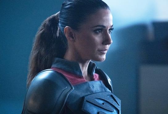 ‘Superman & Lois’: Le secret de Lana & Clark — Interview d’Emmanuelle Chriqui ‘Superman & Lois’: Le secret de Lana & Clark — Interview d’Emmanuelle Chriqui