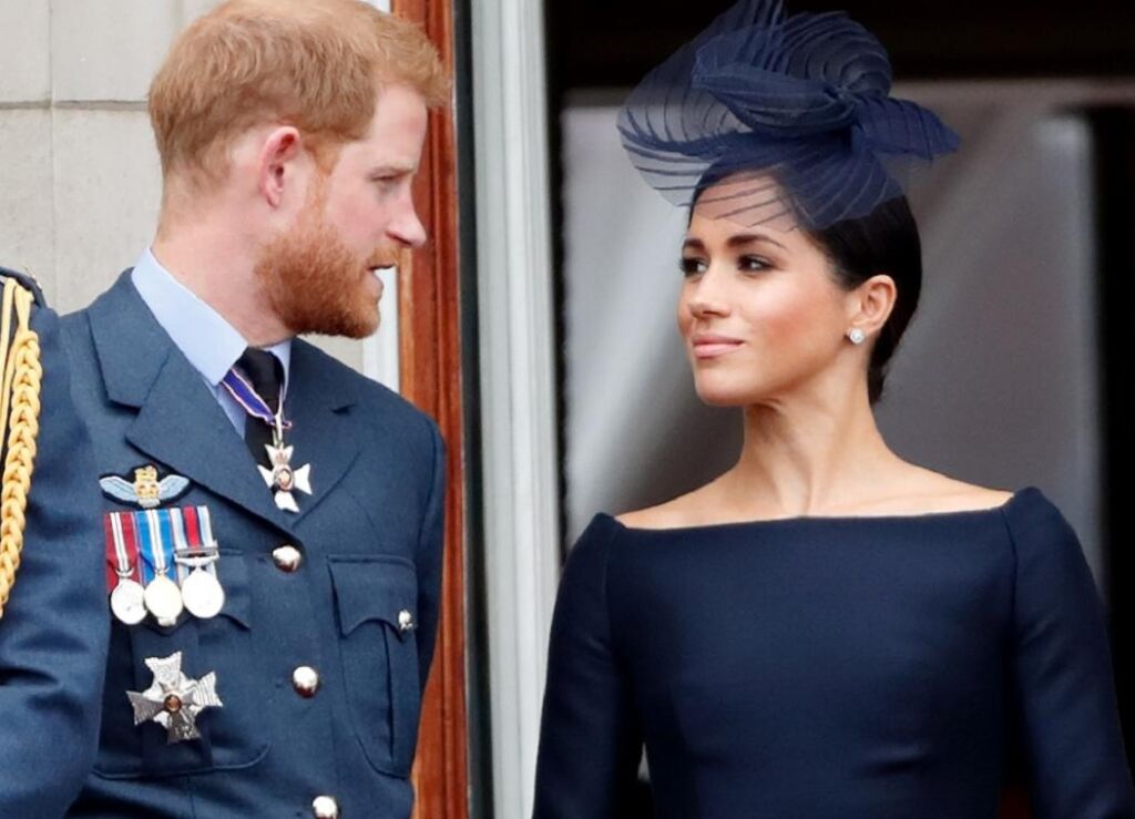 Un expert en langage corporel déclare que Meghan Markle affiche un comportement « trop possessif » envers le prince Harry Un expert en langage corporel déclare que Meghan Markle affiche un comportement « trop possessif » envers le prince Harry