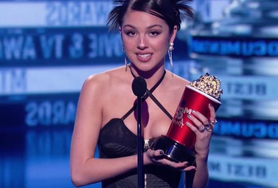 Gagnants des MTV Awards 2022 : Liste complète – Meilleures émissions de télévision et films Gagnants des MTV Awards 2022 : Liste complète – Meilleures émissions de télévision et films