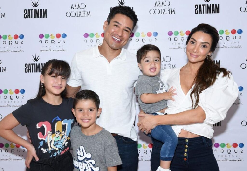 Mario Lopez a révélé que ses enfants avaient 1 condition pour regarder papa à la télévision Mario Lopez a révélé que ses enfants avaient 1 condition pour regarder papa à la télévision