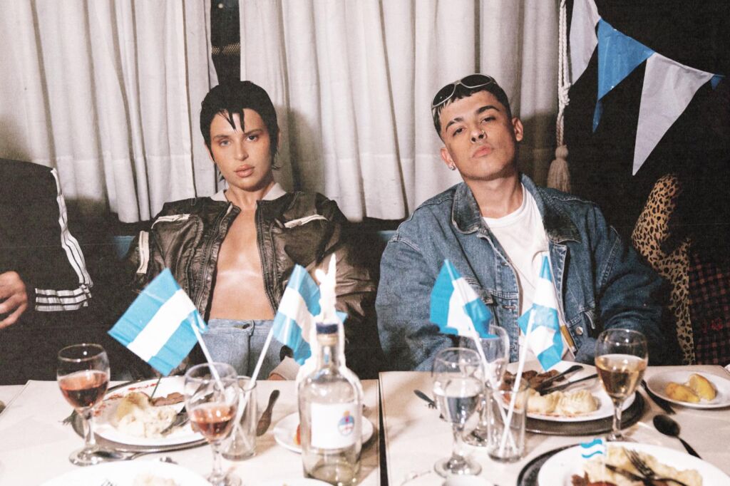 Trueno et Nathy Peluso font équipe pour « Argentine »