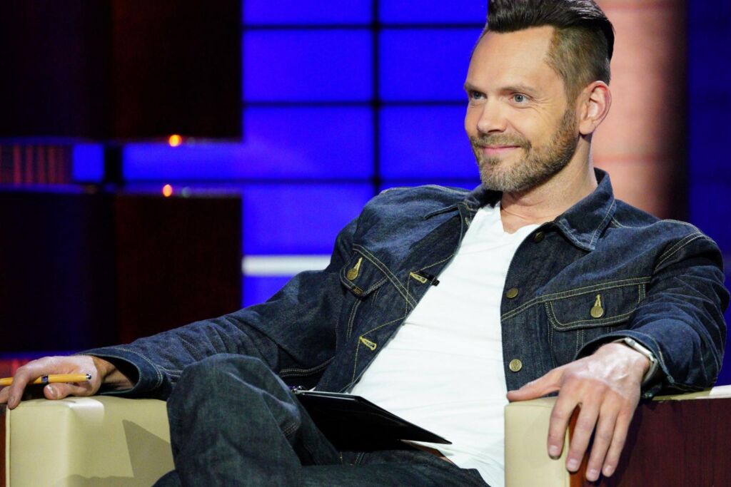 La bande-annonce de la saison 3 de ‘Stargirl’ taquine le retour de Joel McHale en tant que Starman