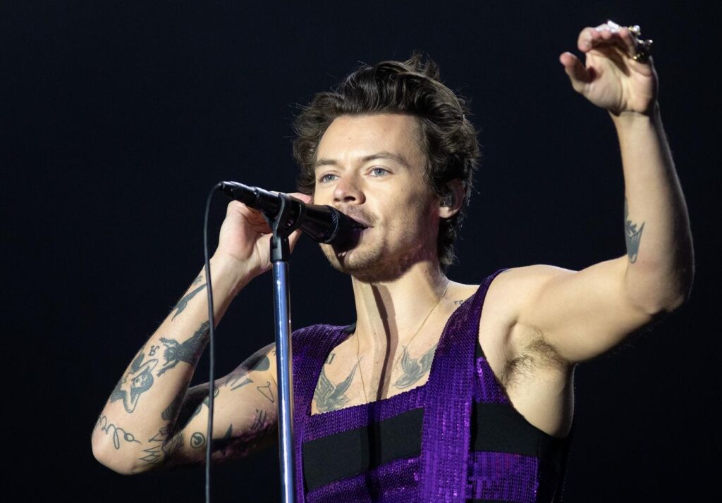 Une plongée profonde dans le clip de « Late Night Talking » de Harry Styles