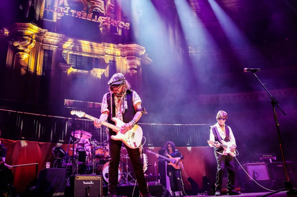 Critique : ’18’ de Jeff Beck et Johnny Depp Critique : ’18’ de Jeff Beck et Johnny Depp