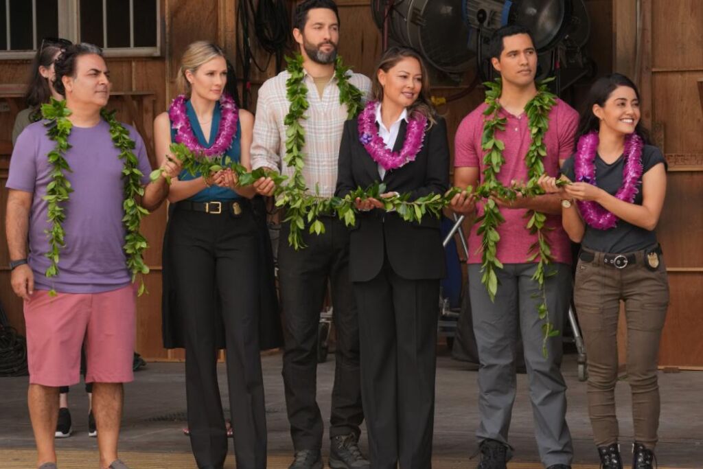 Hawai’i’ Saison 2 est officiellement en cours – Tout ce que nous savons jusqu’à présent Hawai’i’ Saison 2 est officiellement en cours – Tout ce que nous savons jusqu’à présent