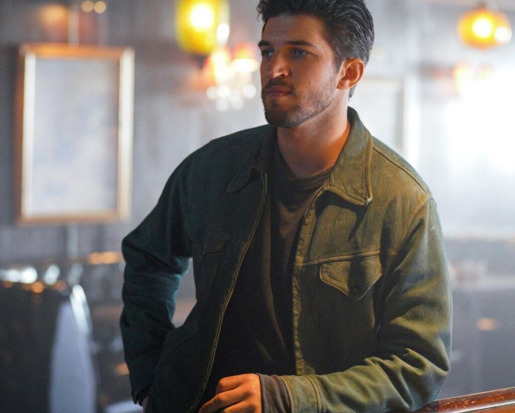 Qui joue Joaquin dans « Good Trouble » ? Qui joue Joaquin dans « Good Trouble » ?