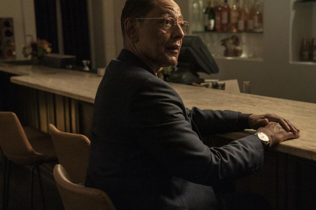 Gus Fring sauve le vin Cote Rotie 1978 pour une « occasion spéciale » dans « Better Call Saul » ; Pourquoi il n’arrive jamais à le boire