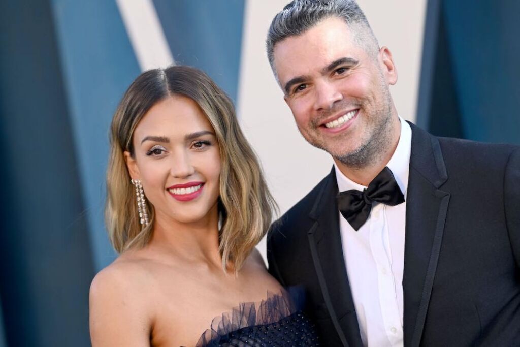 Cash Warren, le mari de Jessica Alba, donne le pire conseil pour sortir avec quelqu »un hors de votre ligue Cash Warren, le mari de Jessica Alba, donne le pire conseil pour sortir avec quelqu »un hors de votre ligue