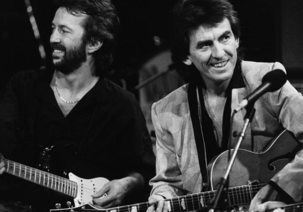 Pattie Boyd a déclaré que George Harrison et Eric Clapton avaient une « incapacité à communiquer leurs sentiments par une conversation normale » Pattie Boyd a déclaré que George Harrison et Eric Clapton avaient une « incapacité à communiquer leurs sentiments par une conversation normale »