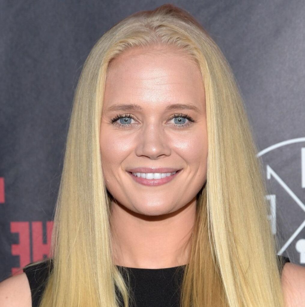 Où est la fille de Scott, Serena Baldwin ?