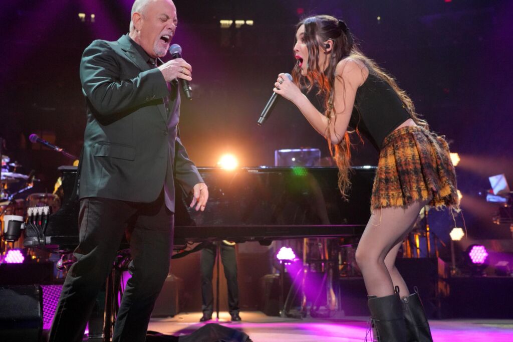 Regardez Olivia Rodrigo chanter « Deja Vu » et « Uptown Girl » avec Billy Joel – Rolling Stone Regardez Olivia Rodrigo chanter « Deja Vu » et « Uptown Girl » avec Billy Joel – Rolling Stone