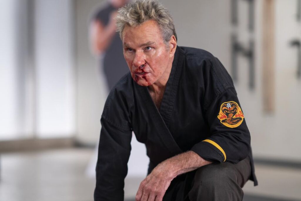 Martin Kove a vraiment percé du verre dans l’ouverture de « Karate Kid II » Martin Kove a vraiment percé du verre dans l’ouverture de « Karate Kid II »