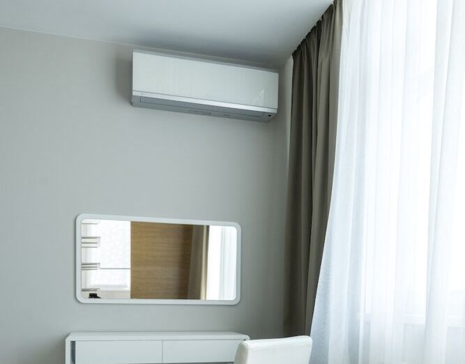 A Minimalistic White Room