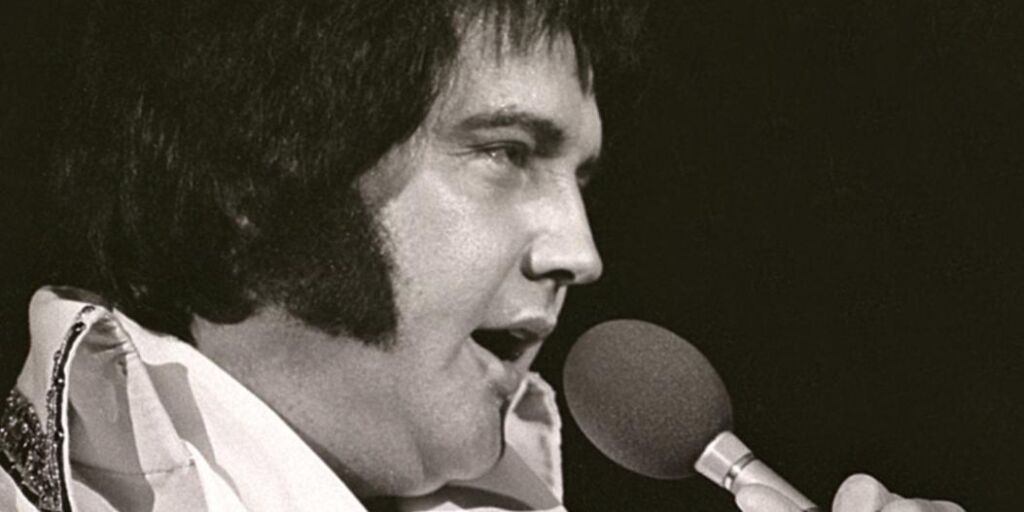 Comment Elvis Presley a-t-il passé la dernière semaine de sa vie ? Comment Elvis Presley a-t-il passé la dernière semaine de sa vie ?