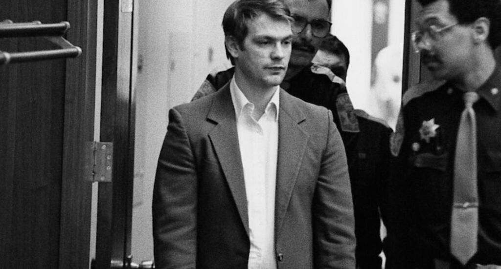 Les bandes de Jeffrey Dahmer racontent une histoire différente sur les voisins du tueur