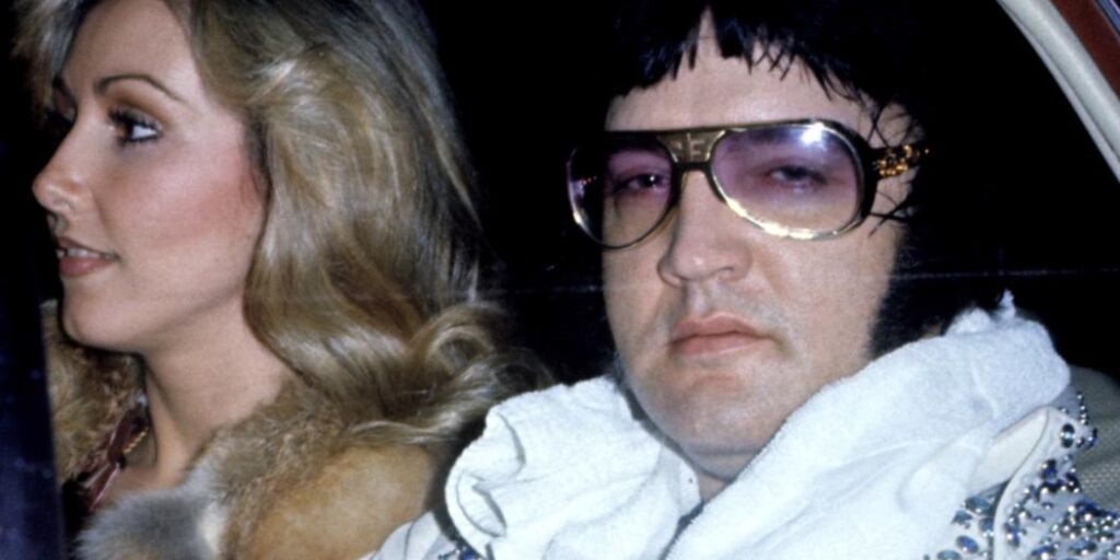 L’ex d’Elvis Presley, Linda Thompson, avait l’habitude de taquiner le roi à propos de ses orteils pour cette raison peu connue L’ex d’Elvis Presley, Linda Thompson, avait l’habitude de taquiner le roi à propos de ses orteils pour cette raison peu connue
