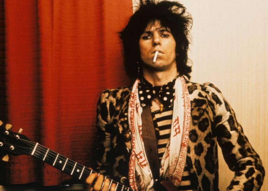 Keith Richards n’était pas sûr qu’une ligne dans The Rolling Stones ‘(I Can’t Get No) Satisfaction’ était une référence de drogue ‘Sly’