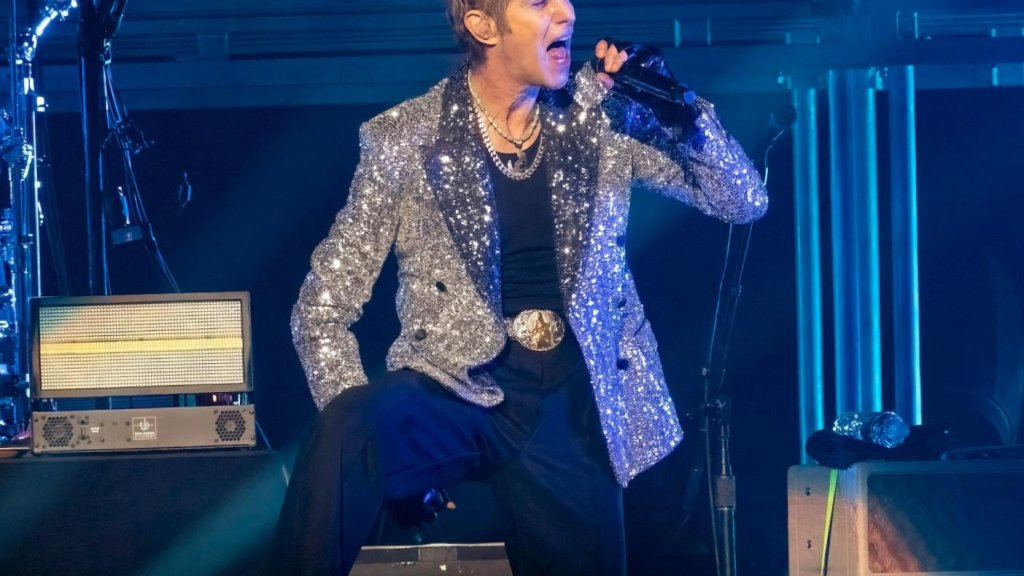 Jane’s Addiction annule 5 émissions suite à la blessure de Perry Farrell – Rolling Stone