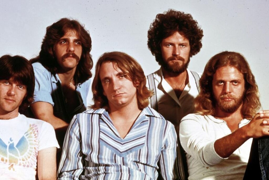 Pourquoi certains fans ont estimé que « l’hôtel California » des Eagles était une question de satanisme