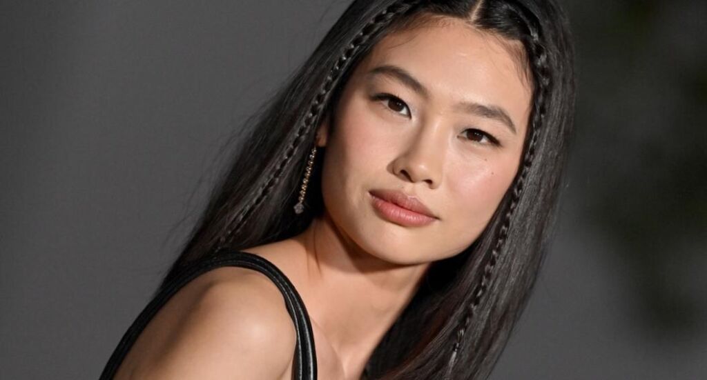 HoYeon Jung, star de « Squid Game », fera une apparition spéciale dans le K-Drama « Chicken Nugget » HoYeon Jung, star de « Squid Game », fera une apparition spéciale dans le K-Drama « Chicken Nugget »