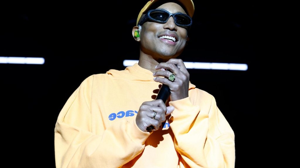 Pharrell nommé directeur artistique de Louis Vuitton après Virgil Abloh – Rolling Stone