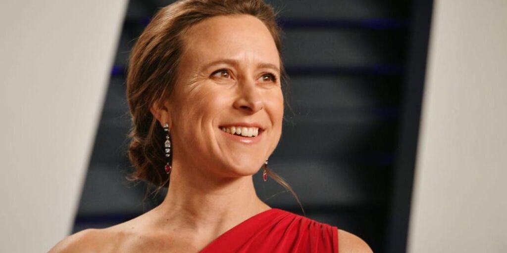 Rencontrez Anne Wojcicki : la sœur du PDG sortant de YouTube, Susan Wojcicki, et une multimillionnaire autodidacte qui a fondé le géant des tests génétiques 23andMe