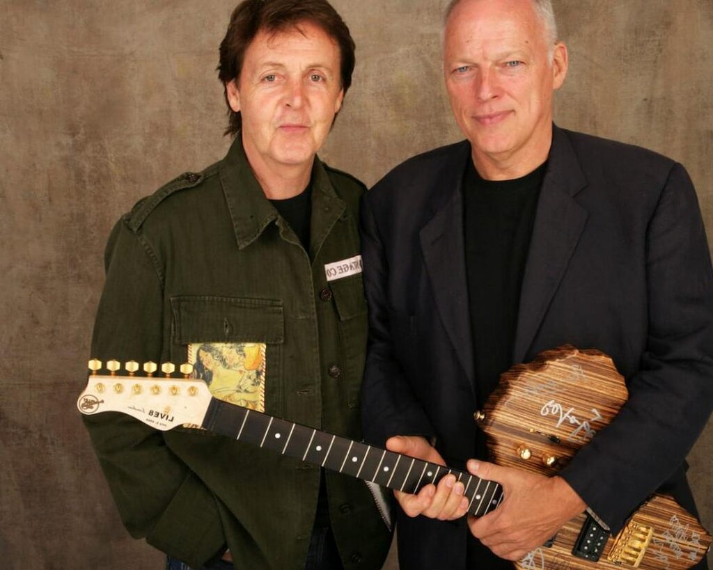 Paul McCartney a déclaré que jouer avec David Gilmour en décembre 1999 était un excellent moyen de voir le 20e siècle Paul McCartney a déclaré que jouer avec David Gilmour en décembre 1999 était un excellent moyen de voir le 20e siècle