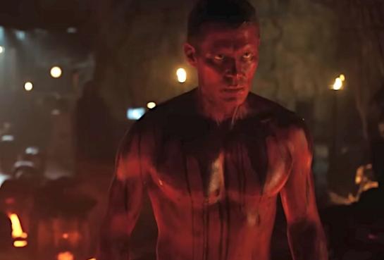 Joseph Morgan parle de la scène de nu de « Titans » : « Ouais, c’était tout moi »