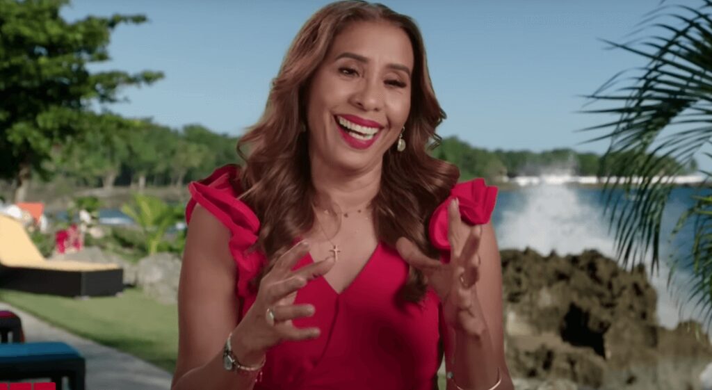 La mère de Pedro, Lidia, fait face à de gros obstacles dans sa romance avec Scott