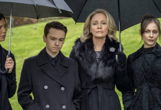 ‘The Flash’ 9×09 explique pourquoi la crise n’a pas ressuscité Robert Queen ‘The Flash’ 9×09 explique pourquoi la crise n’a pas ressuscité Robert Queen