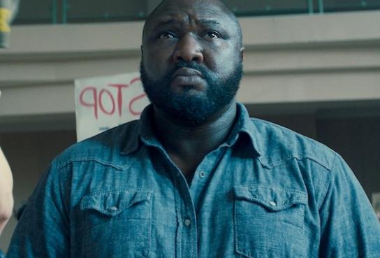 « Sweet Tooth » Saison 2 : Nonso Anozie sur Big Jepperd révèle — Épisode 5