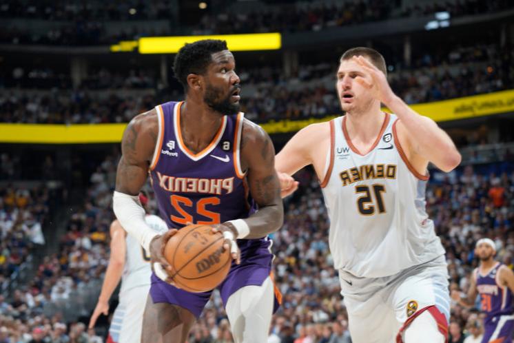 Les Suns échangent Deandre Ayton dans le cadre d’un échange à trois équipes