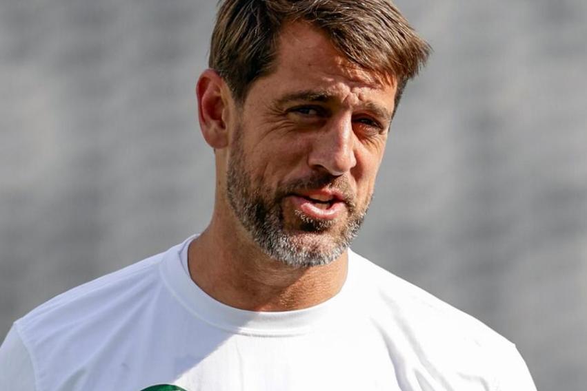 Aaron Rodgers rejoint les Jets et devrait assister à leur match contre. Chefs, selon une source AP