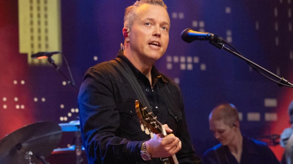 Jason Isbell interprète « When We Were Close » sur « Kimmel » : regardez – Rolling Stone