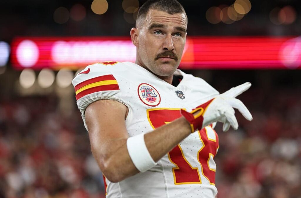 La NFL riposte à Travis Kelce après qu’il ait affirmé qu’ils en faisaient « trop » en ce qui concerne Taylor Swift