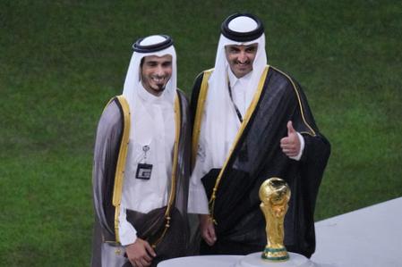 Vente de Man United : le banquier qatari Sheikh Jassim retire son offre – source AP Vente de Man United : le banquier qatari Sheikh Jassim retire son offre – source AP