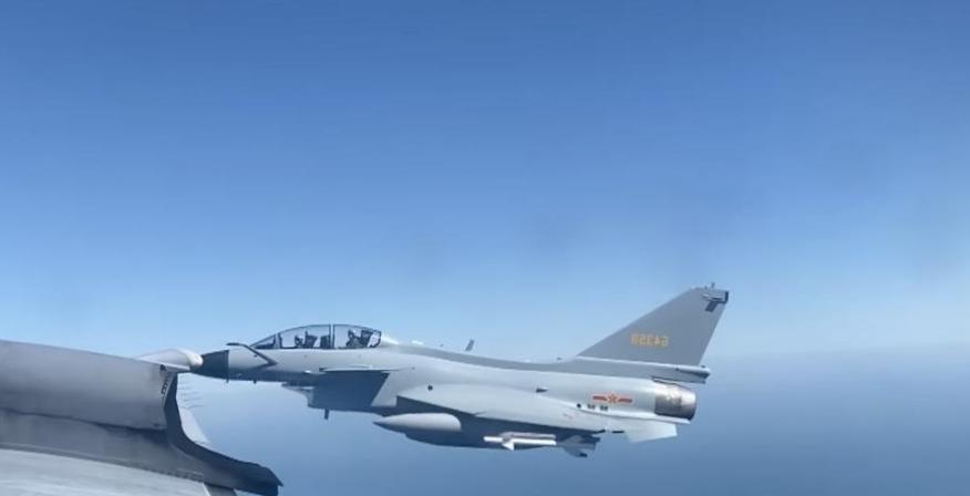 Des avions canadiens harcelés par des avions chinois, selon Ottawa Des avions canadiens harcelés par des avions chinois, selon Ottawa