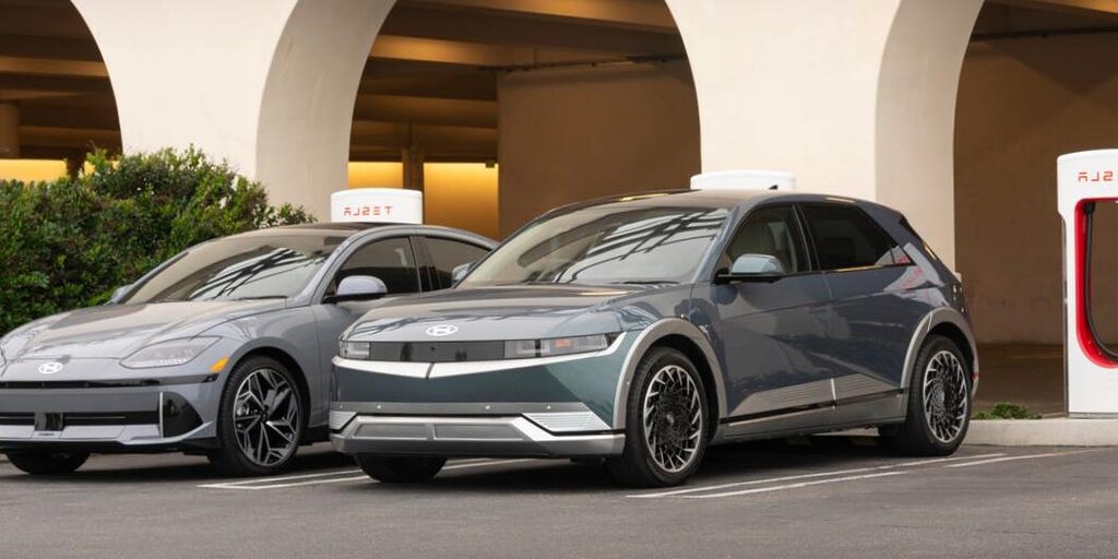Chaque constructeur automobile adopte la technologie de recharge EV NACS de Tesla Chaque constructeur automobile adopte la technologie de recharge EV NACS de Tesla