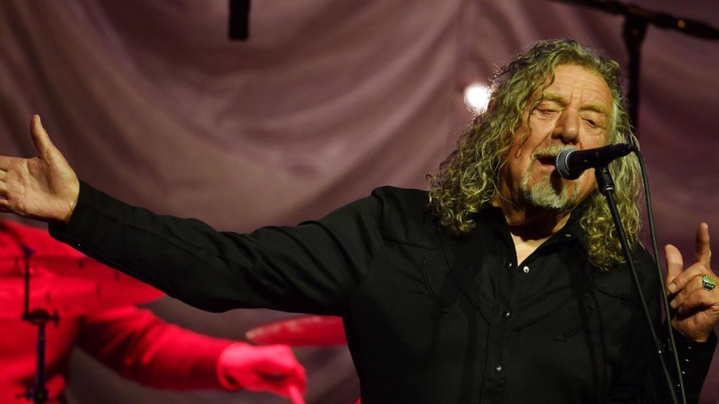 Robert Plant joue Stairway to Heaven en live pour la première fois en 16 ans