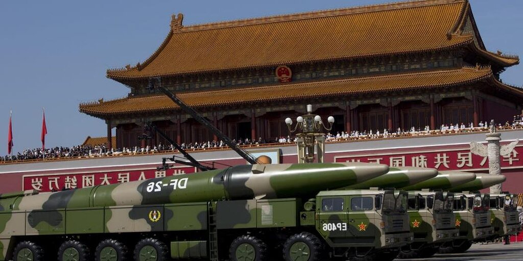 L’arsenal chinois croissant de DF-26 laisse entendre que son rôle anti-navire est plus qu’un « tueur de porte-avions » L’arsenal chinois croissant de DF-26 laisse entendre que son rôle anti-navire est plus qu’un « tueur de porte-avions »