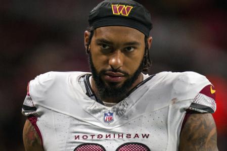 Les Bears acquièrent Montez Sweat auprès des Commanders pour un choix de 2e ronde en 2024, selon une source AP Les Bears acquièrent Montez Sweat auprès des Commanders pour un choix de 2e ronde en 2024, selon une source AP