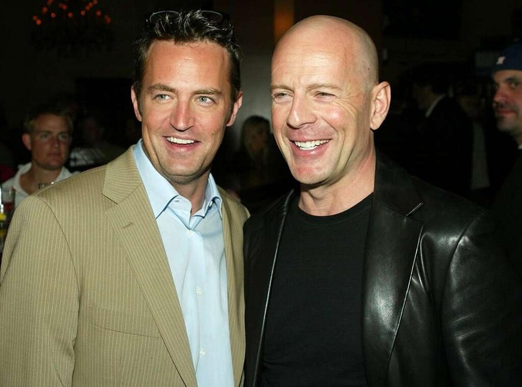 Matthew Perry était responsable à 100% de l’apparition de Bruce Willis dans « Friends »