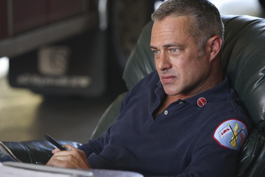 Taylor Kinney serait de retour dans « Chicago Fire » dans le rôle de Kelly Severide