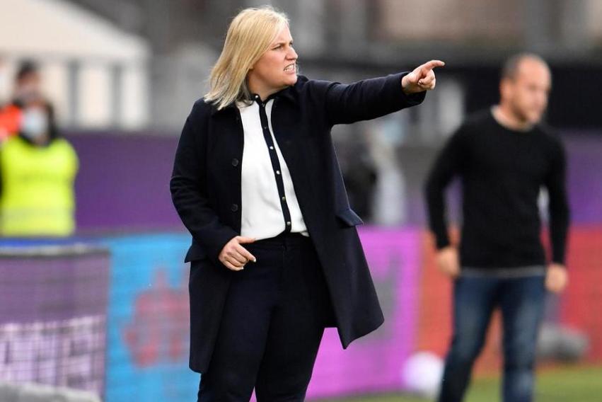 Emma Hayes de Chelsea devrait devenir entraîneure de football féminin aux États-Unis, selon une source AP Emma Hayes de Chelsea devrait devenir entraîneure de football féminin aux États-Unis, selon une source AP
