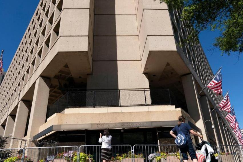 Une ancienne journaliste de Fox News qui refuse de divulguer ses sources pourrait être condamnée pour outrage au tribunal Une ancienne journaliste de Fox News qui refuse de divulguer ses sources pourrait être condamnée pour outrage au tribunal