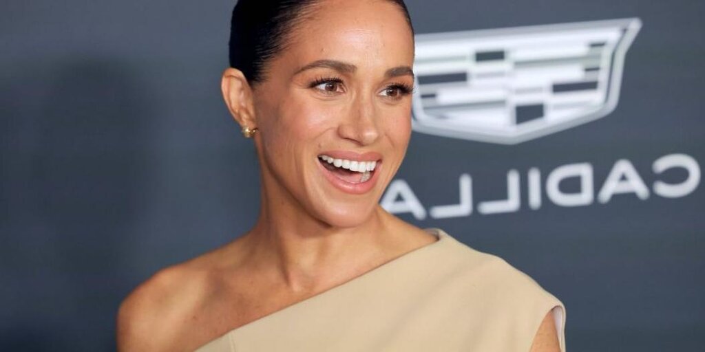 Le changement de marque de Meghan Markle a déraillé et aspiré à nouveau dans le commentateur du « Royal Soap Opera »