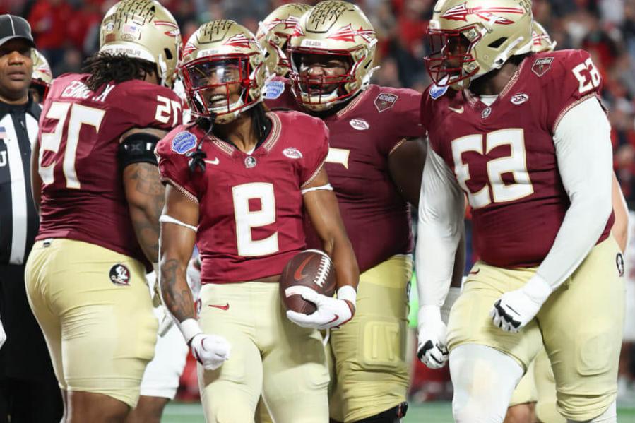 AP Top 25 : Michigan, Washington, Texas et Florida State dans le top 4 avant le classement final des séries éliminatoires AP Top 25 : Michigan, Washington, Texas et Florida State dans le top 4 avant le classement final des séries éliminatoires