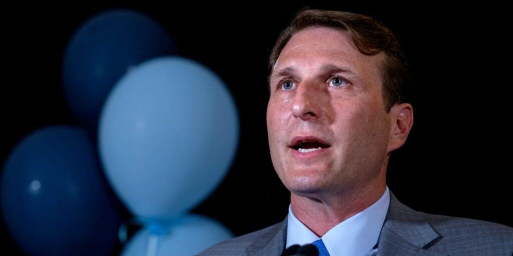 Le représentant Dan Goldman poursuivi pour 180 000 $ de loyer impayé présumé sur un condo à New York